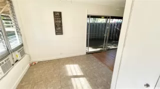 Photo #4: 202600612 Listing 