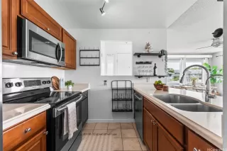 Photo #3: 202600621 Listing 