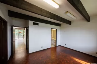 Photo #5: 202600634 Listing 