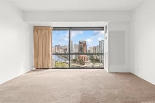 Photo #6: 202600638 Listing 