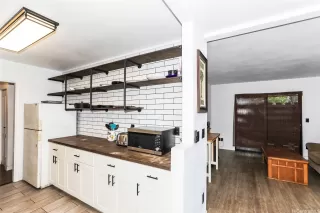 Photo #6: 202600675 Listing 