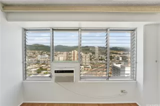 Photo #6: 202600687 Listing 