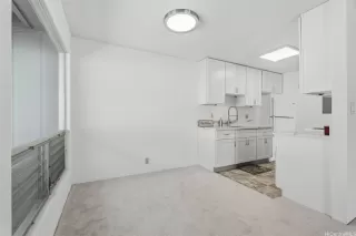 Photo #6: 202600735 Listing 