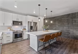 Photo #2: 202600739 Listing 