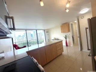 Photo #4: 202600744 Listing 