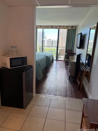 Photo #4: 202600758 Listing 