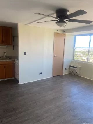 Photo #4: 202600766 Listing 