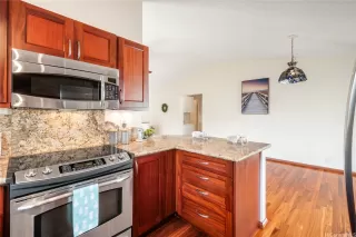 Photo #3: 202600772 Listing 