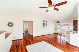 Photo #4: 202600772 Listing 