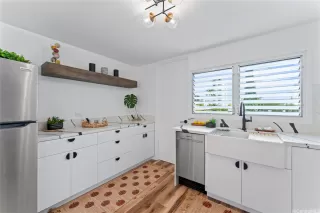 Photo #5: 202600804 Listing 