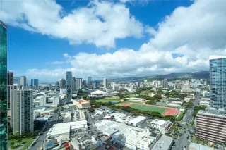 Photo #6: 202600813 Listing 