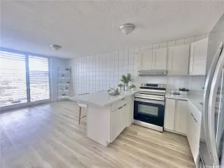 Photo #4: 202600815 Listing 