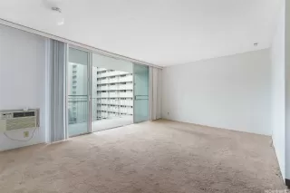 Photo #3: 202600843 Listing 