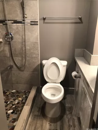 Photo #5: 202600851 Listing 