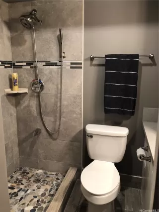 Photo #6: 202600851 Listing 