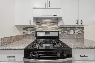 Photo #4: 202600863 Listing 