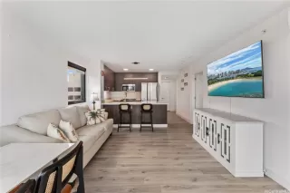 Photo #3: 202600869 Listing 