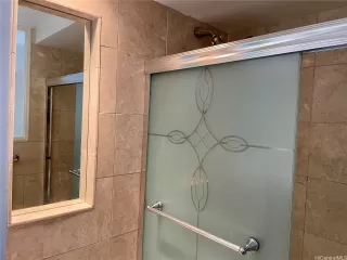 Photo #5: 202600875 Listing 