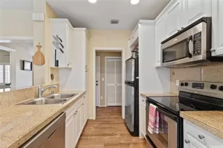 Photo #6: 202600921 Listing 