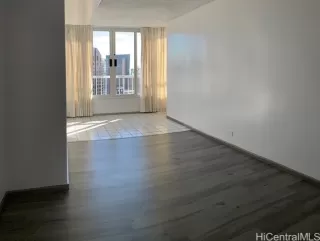 Photo #3: 202600923 Listing 