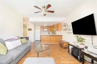 Photo #2: 202600935 Listing 