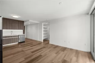 Photo #4: 202600940 Listing 