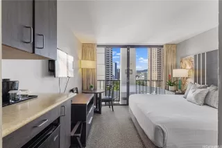 Photo #4: 202600953 Listing 