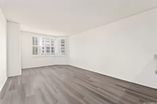 Photo #4: 202600954 Listing 