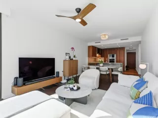 Photo #4: 202600980 Listing 