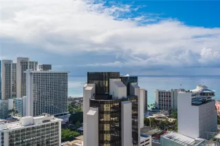 Photo #3: 202600982 Listing 