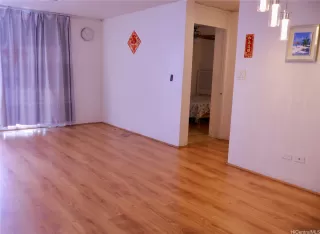 Photo #3: 202600983 Listing 