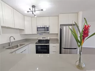 Photo #4: 202600994 Listing 