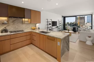 Photo #5: 202601332 Listing 