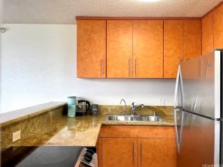 Photo #4: 202601391 Listing 