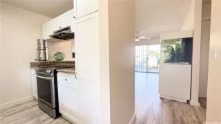 Photo #4: 202601404 Listing 