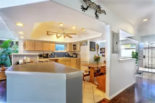 Photo #3: 202601439 Listing 