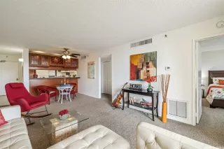 Photo #6: 202601466 Listing 