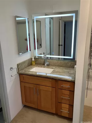 Photo #2: 202601495 Listing 