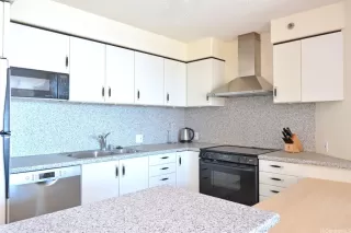 More Details about MLS # 202601520 : 801 S KING STREET 3701