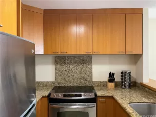 Photo #5: 202601532 Listing 