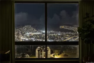 Photo #5: 202601535 Listing 