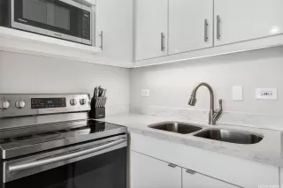 Photo #5: 202601542 Listing 