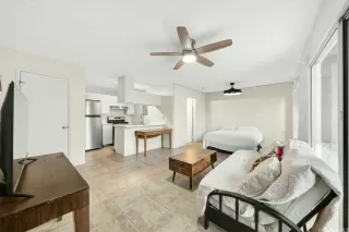 Photo #3: 202601546 Listing 