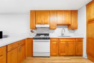 Photo #3: 202601553 Listing 