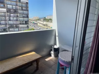 Photo #6: 202601568 Listing 