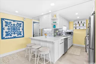 Photo #3: 202601571 Listing 