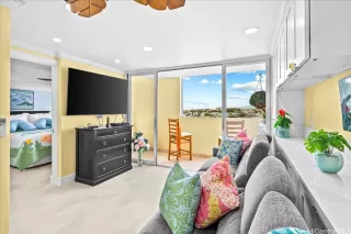 Photo #6: 202601571 Listing 