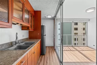 Photo #5: 202601578 Listing 