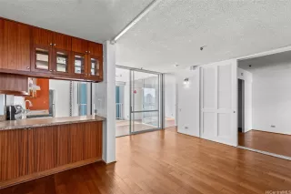 Photo #6: 202601578 Listing 