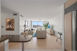 Photo #3: 202601580 Listing 